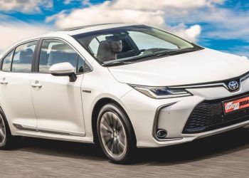 Toyota Corolla 2026 fica mais caro e já custa mais de R$ 210.000