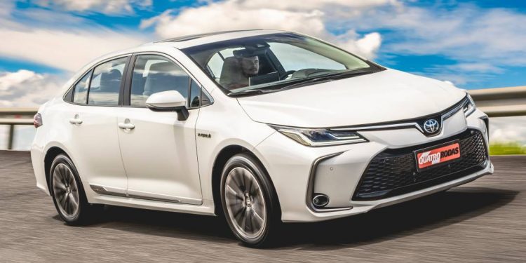 Toyota Corolla 2026 fica mais caro e já custa mais de R$ 210.000