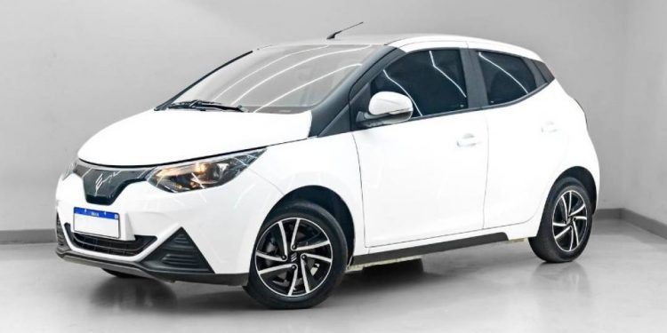 R$ 69.990: JMEV Emova Easy é o carro elétrico mais barato do Brasil
